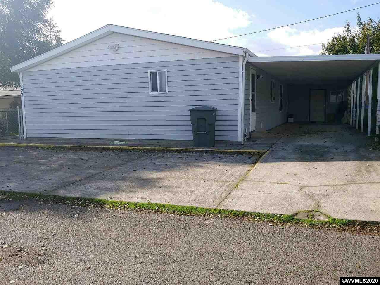 Property Photo:  223  Juneva Pl SE  OR 97317-5498 