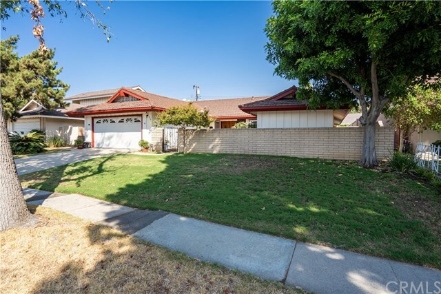 Property Photo:  419 Hillcrest Avenue  CA 92870 