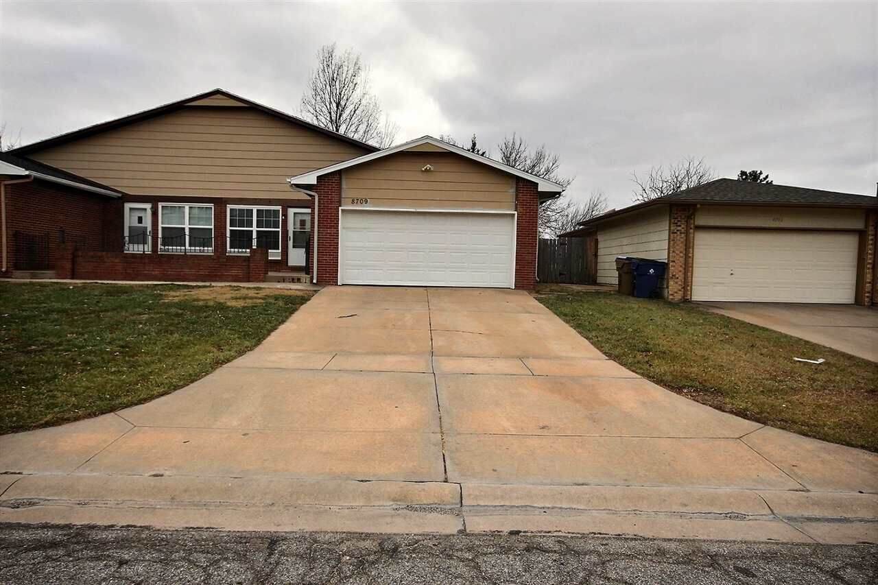 Property Photo:  8709 E Longlake Cir  KS 67207 