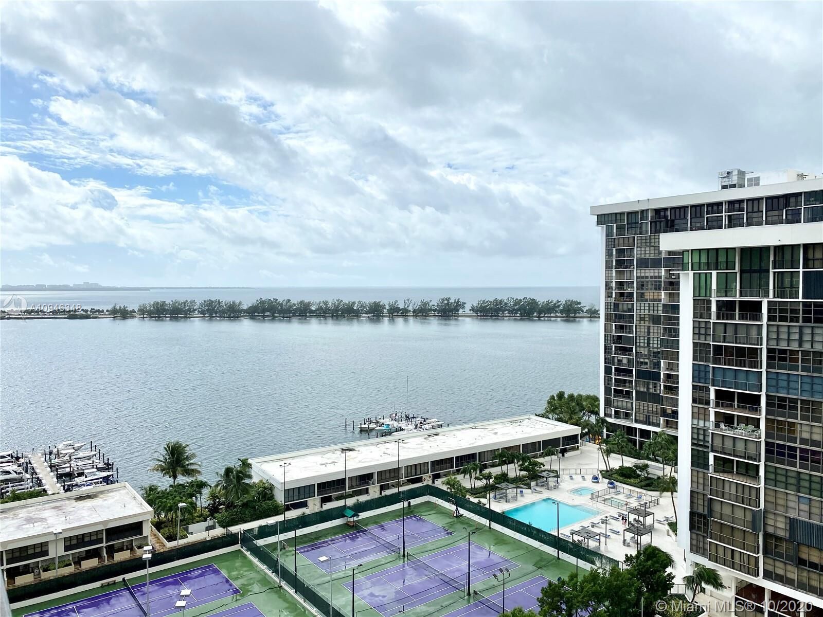 Property Photo:  1901 Brickell Ave B1705  FL 33129 