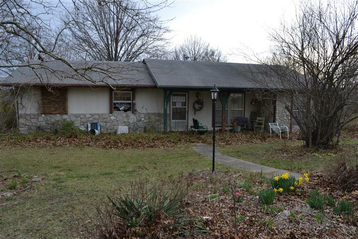 7009 N Moberly Dr  Columbia MO 65202 photo