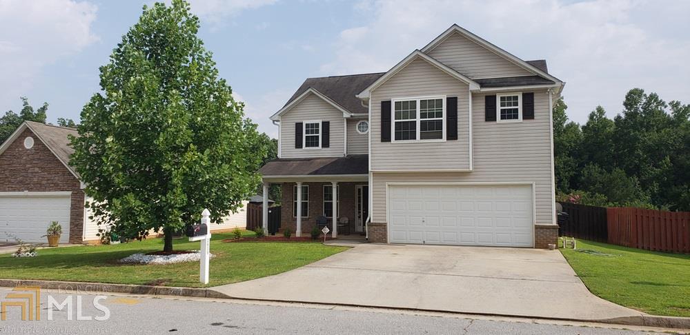 Property Photo: 2438 Garnet Ave GA 30296