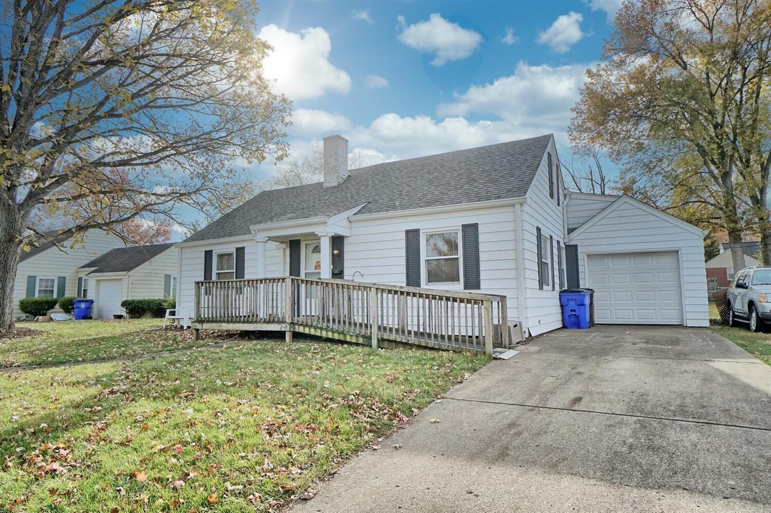 Property Photo:  1641 Sunset Dr  OH 45013 