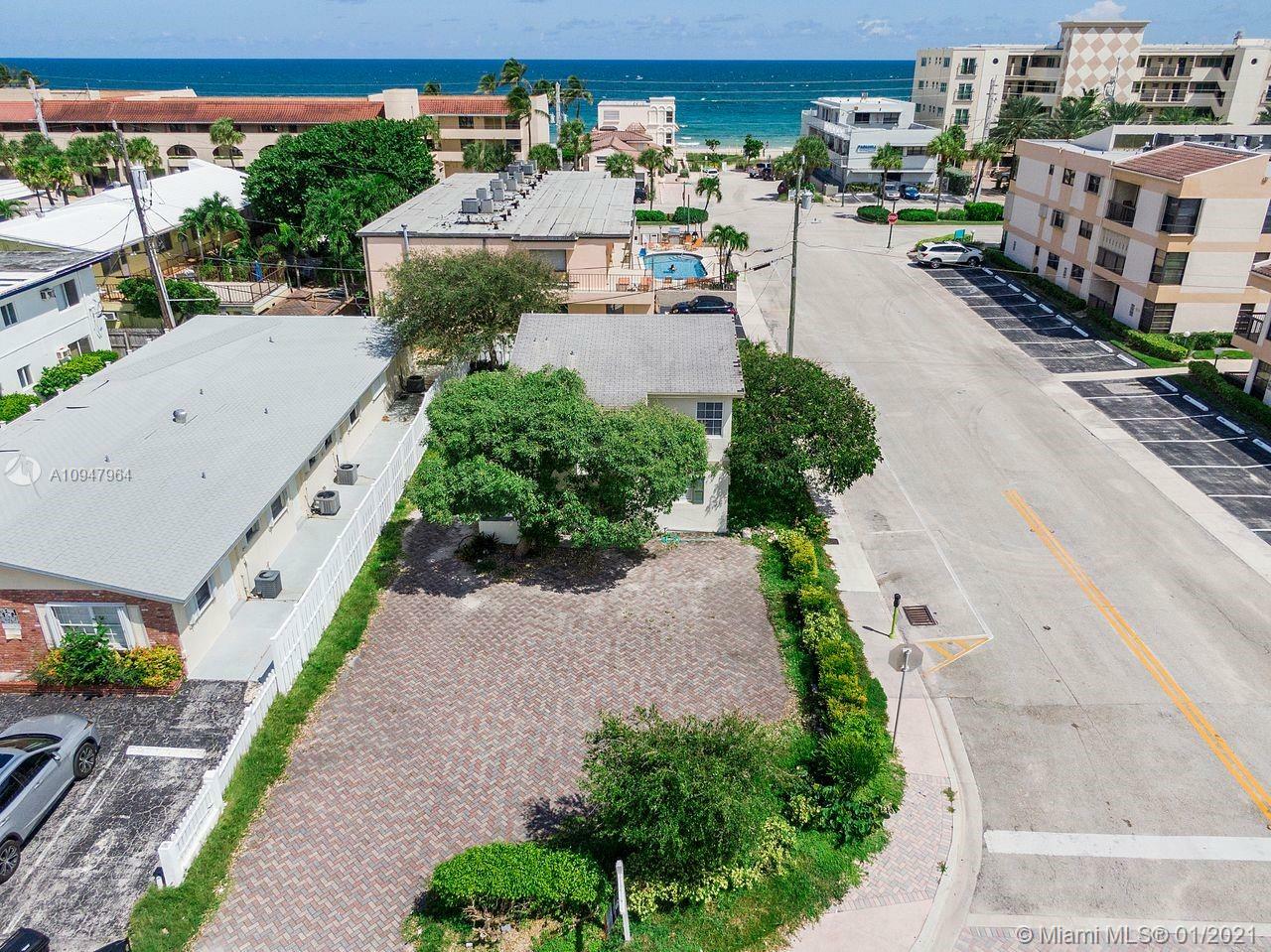 Property Photo:  4200 N Ocean Dr  FL 33308 