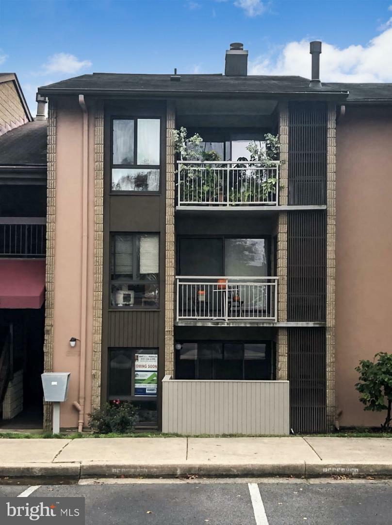 Property Photo: 6093 Majors Lane 4J4 MD 21045