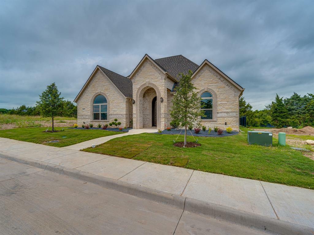 Property Photo:  1437 Ethan Circle  TX 76065 