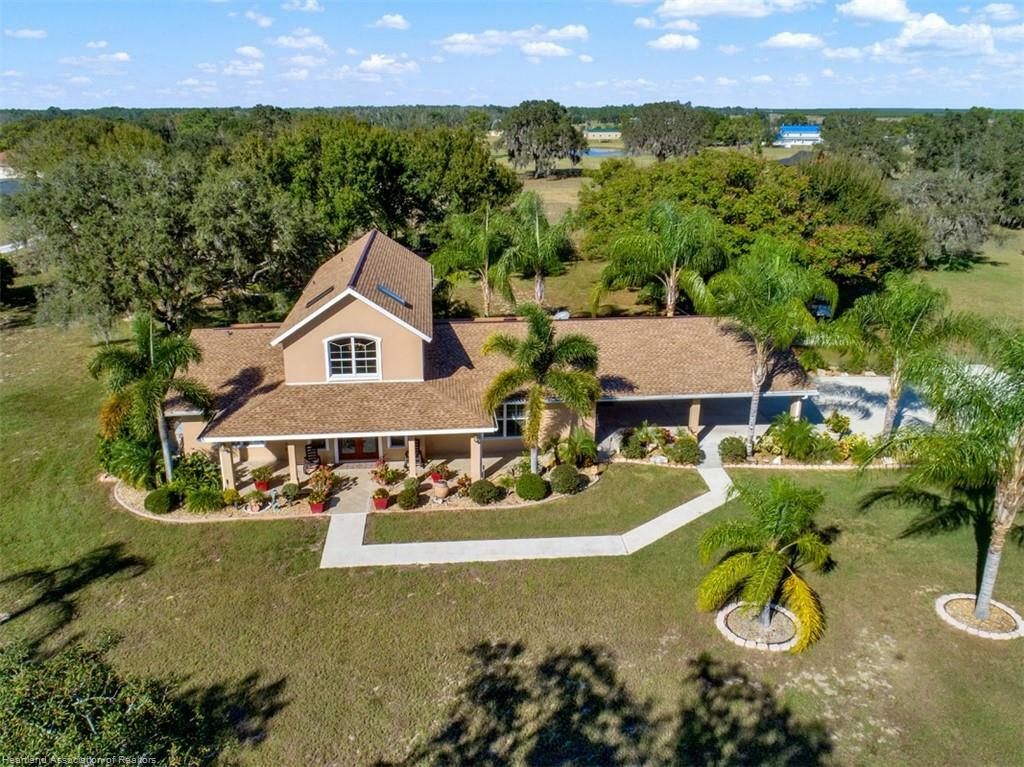 Property Photo:  132 Moon Ranch Road  FL 33870 