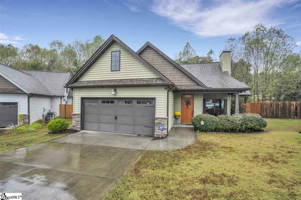 Property Photo:  38 Cedar Brook Court  SC 29611 