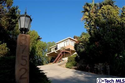 Property Photo:  3752 Latrobe Street  CA 90031 