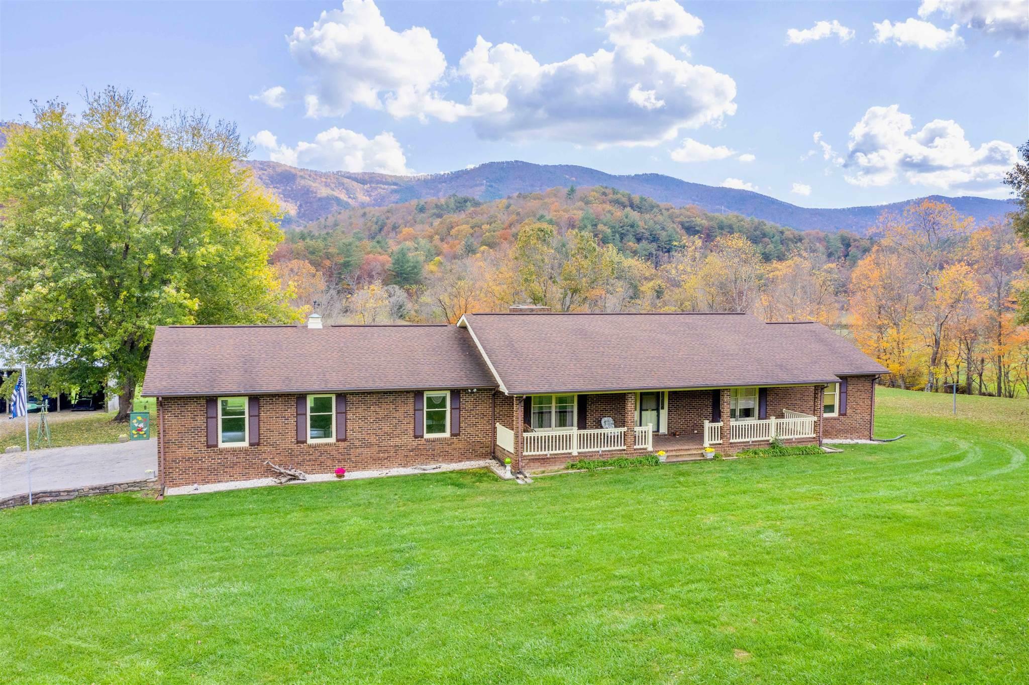 Property Photo:  1748 Upper Craigs Creek Road  VA 24070 