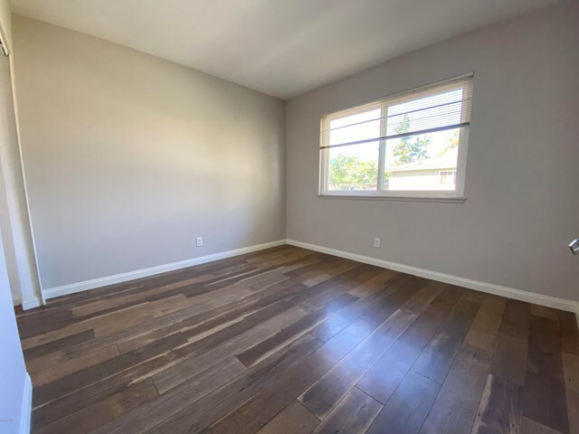 Property Photo:  646 Avenida De La Plata  CA 91320 