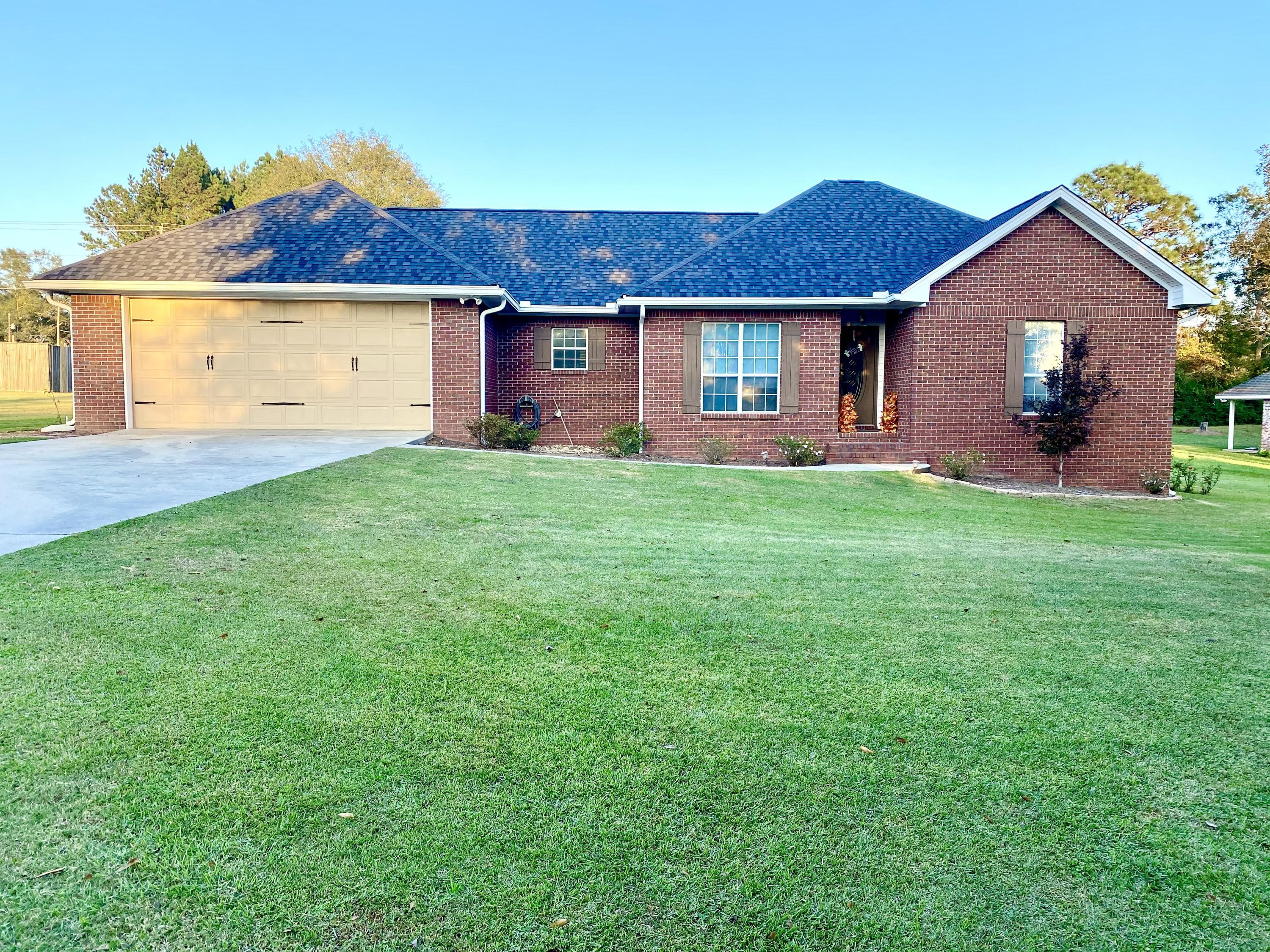 Property Photo: 42 Rue Bordeaux MS 39402