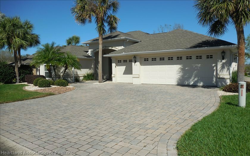 Property Photo:  3115 Oakmont Drive  FL 33825 