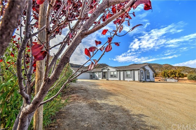 Property Photo:  44541 Chapman Road  CA 92539 