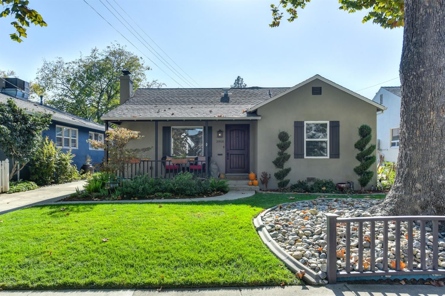 Property Photo: 3960 D Street CA 95819
