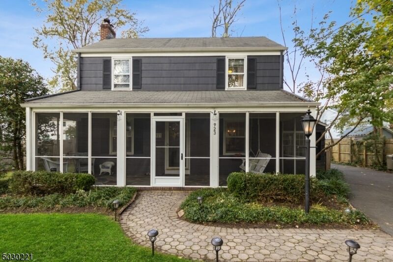 Property Photo:  923 Boynton Ave  NJ 07090 