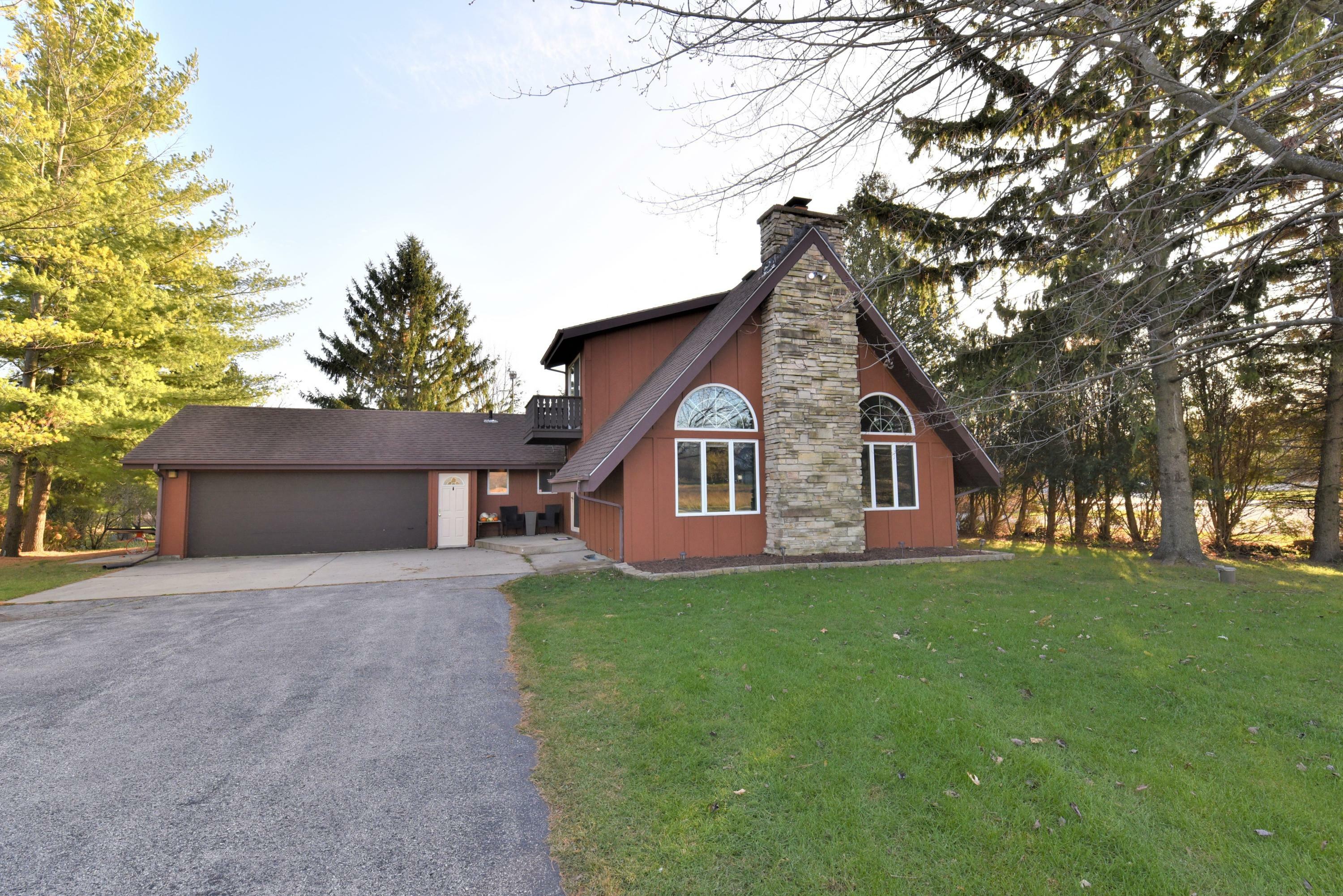 Property Photo: W452 Clement Cir WI 53010