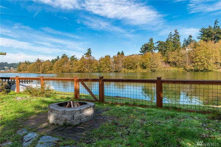 Property Photo: 110 Keystone Ave WA 98239