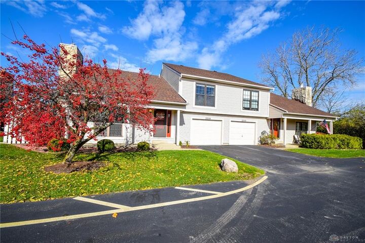 2350 Fieldstone Circle  Fairborn OH 45324 photo