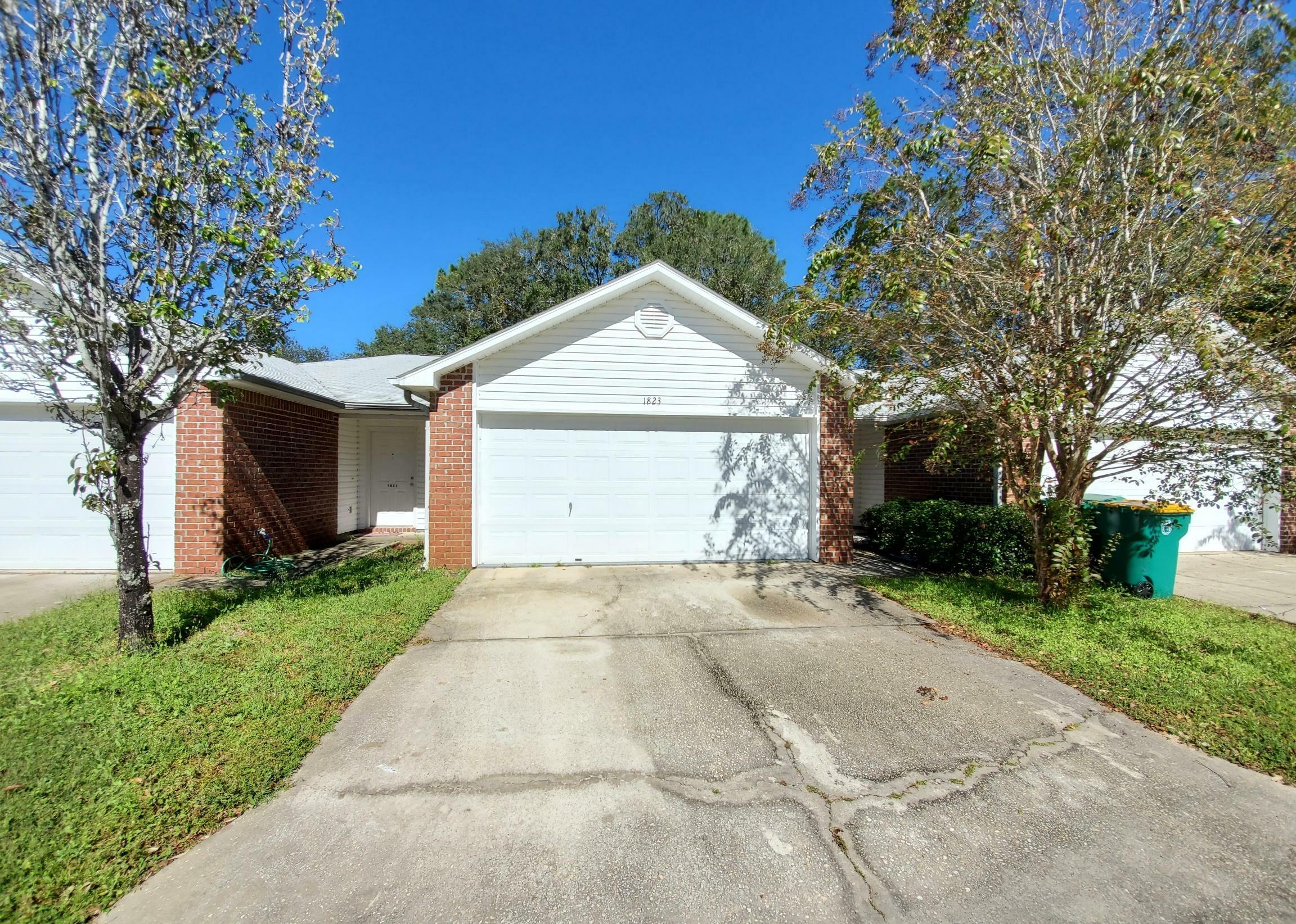 Property Photo:  1823 Cotton Tree Court  FL 32547 