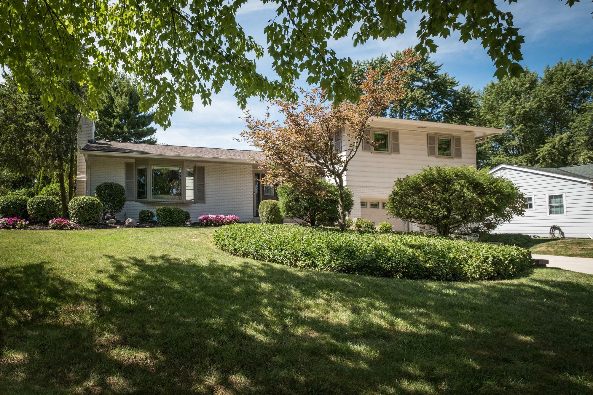 Property Photo: 3125 Mount Holyoke Road OH 43221