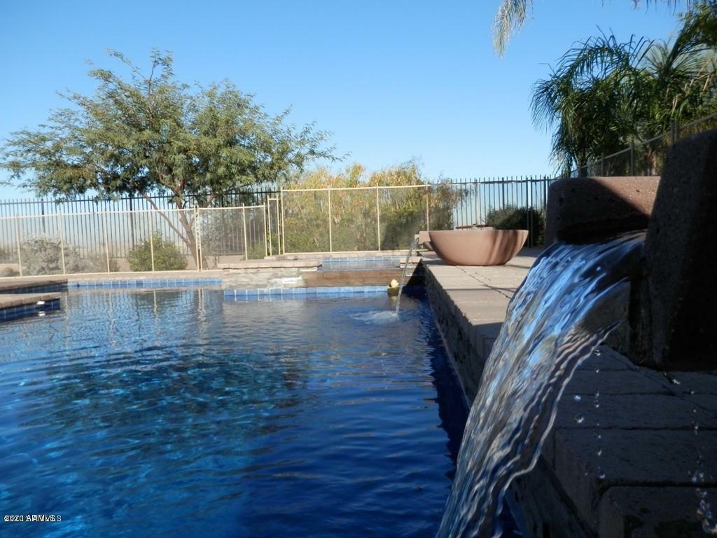 Property Photo:  20395 W Monarch Court  AZ 85396 