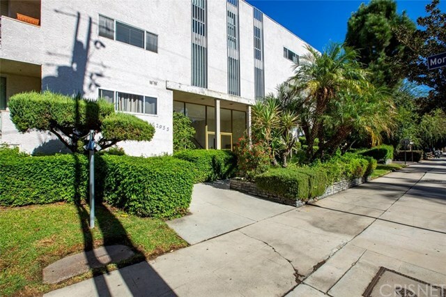 Property Photo:  12955 Riverside Drive 303  CA 91423 