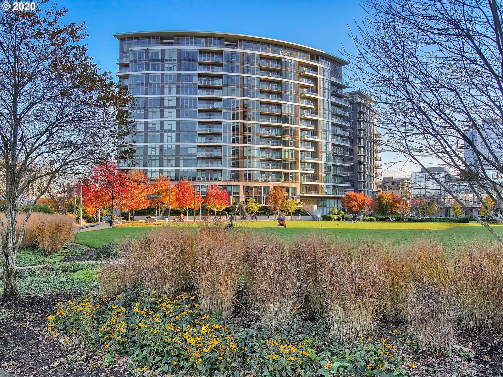 Property Photo:  949 NW Overton St 1409  OR 97209 