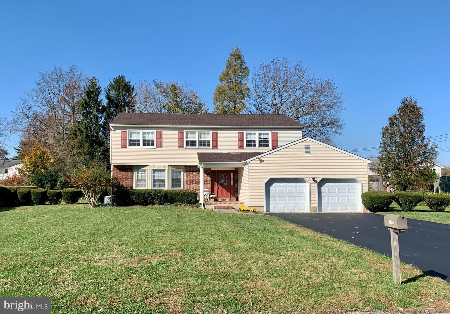 Property Photo:  1298 Edgewood Drive  NJ 08361 