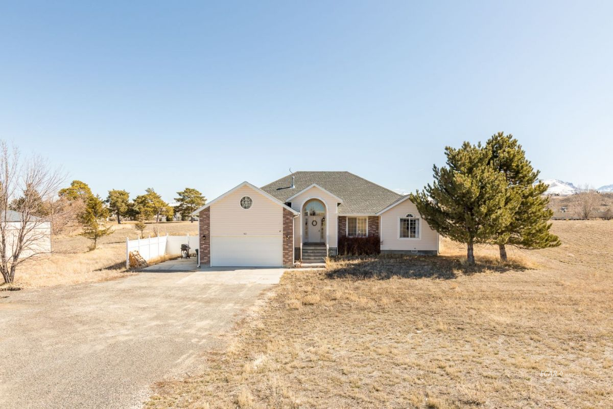 Property Photo:  362 Flora Drive  NV 89815 