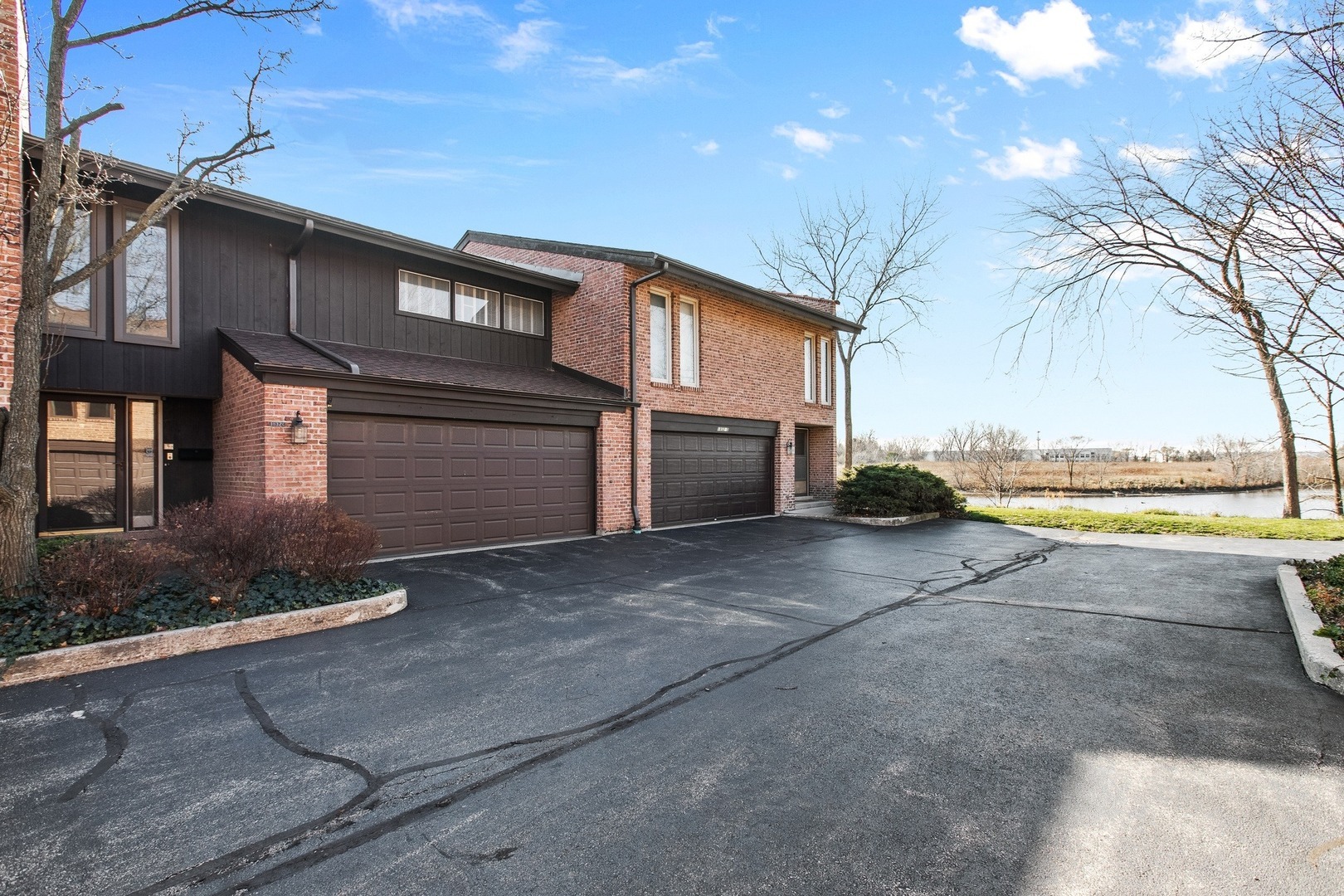 Property Photo:  1832 Wildberry Drive C  IL 60025 