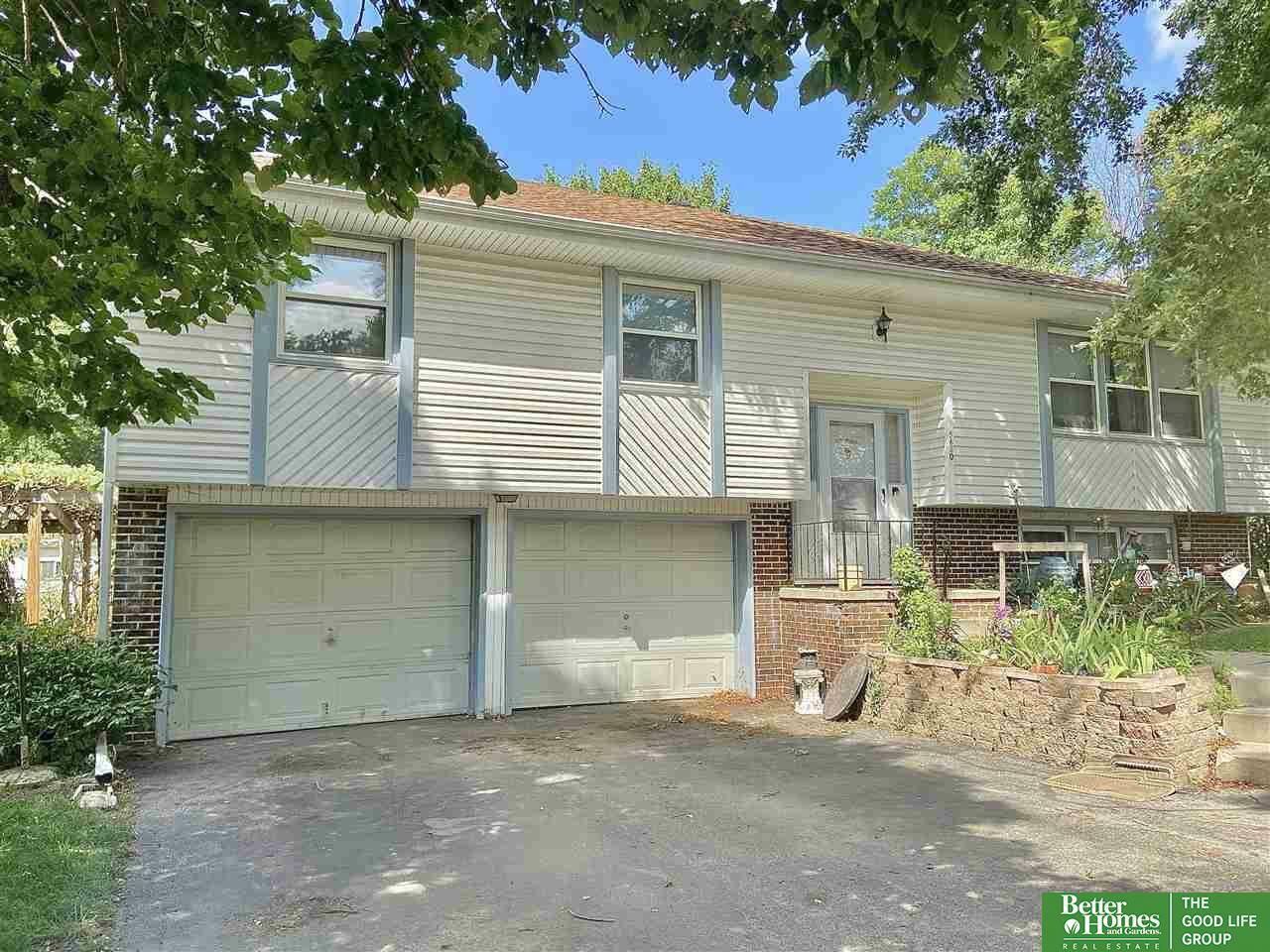 Property Photo:  5630 N 91st  NE 68134 