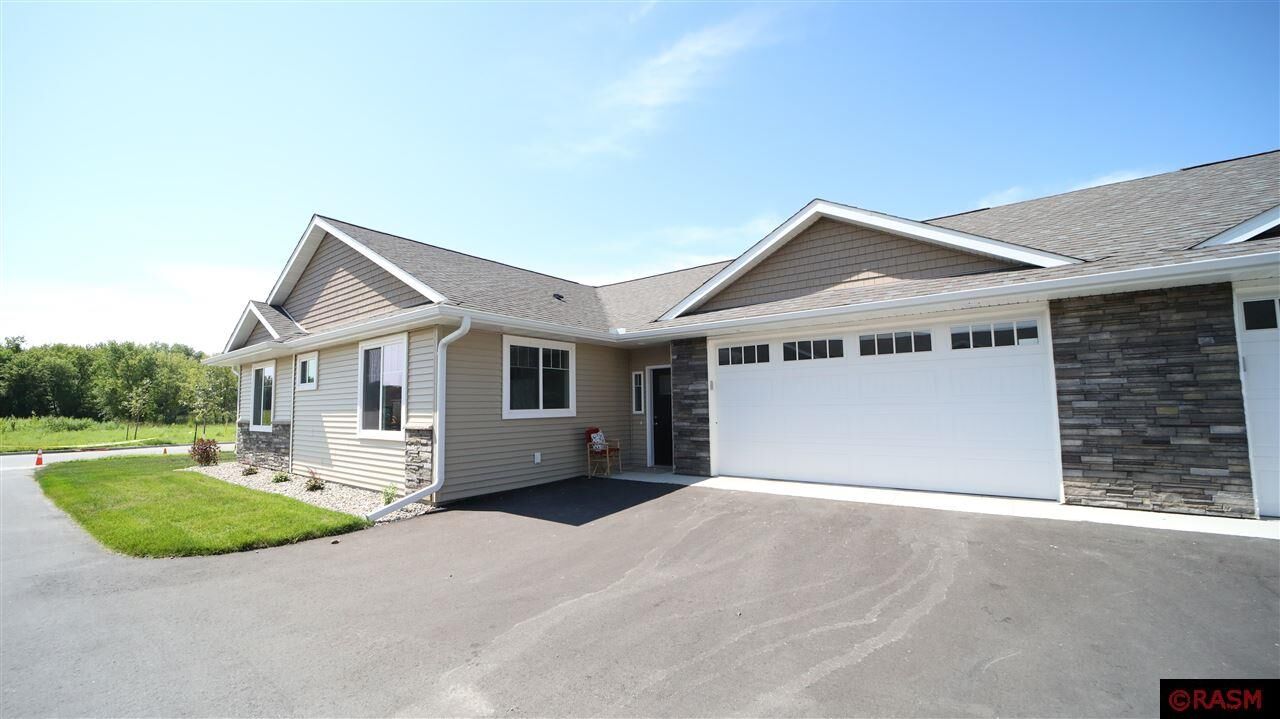 Property Photo:  3076 Prairie Rose Drive  MN 56001 