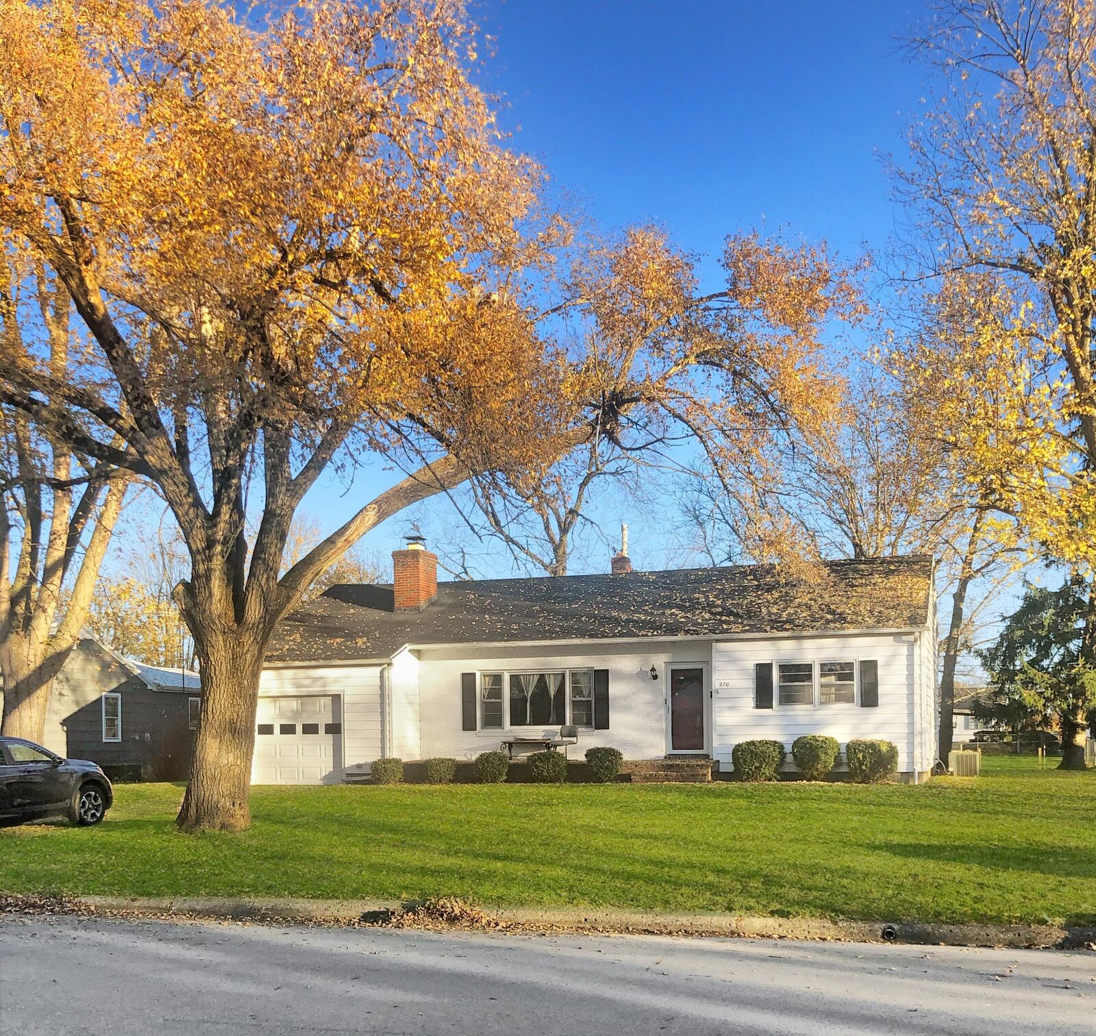 Property Photo: 270 Sunset Drive OH 43113