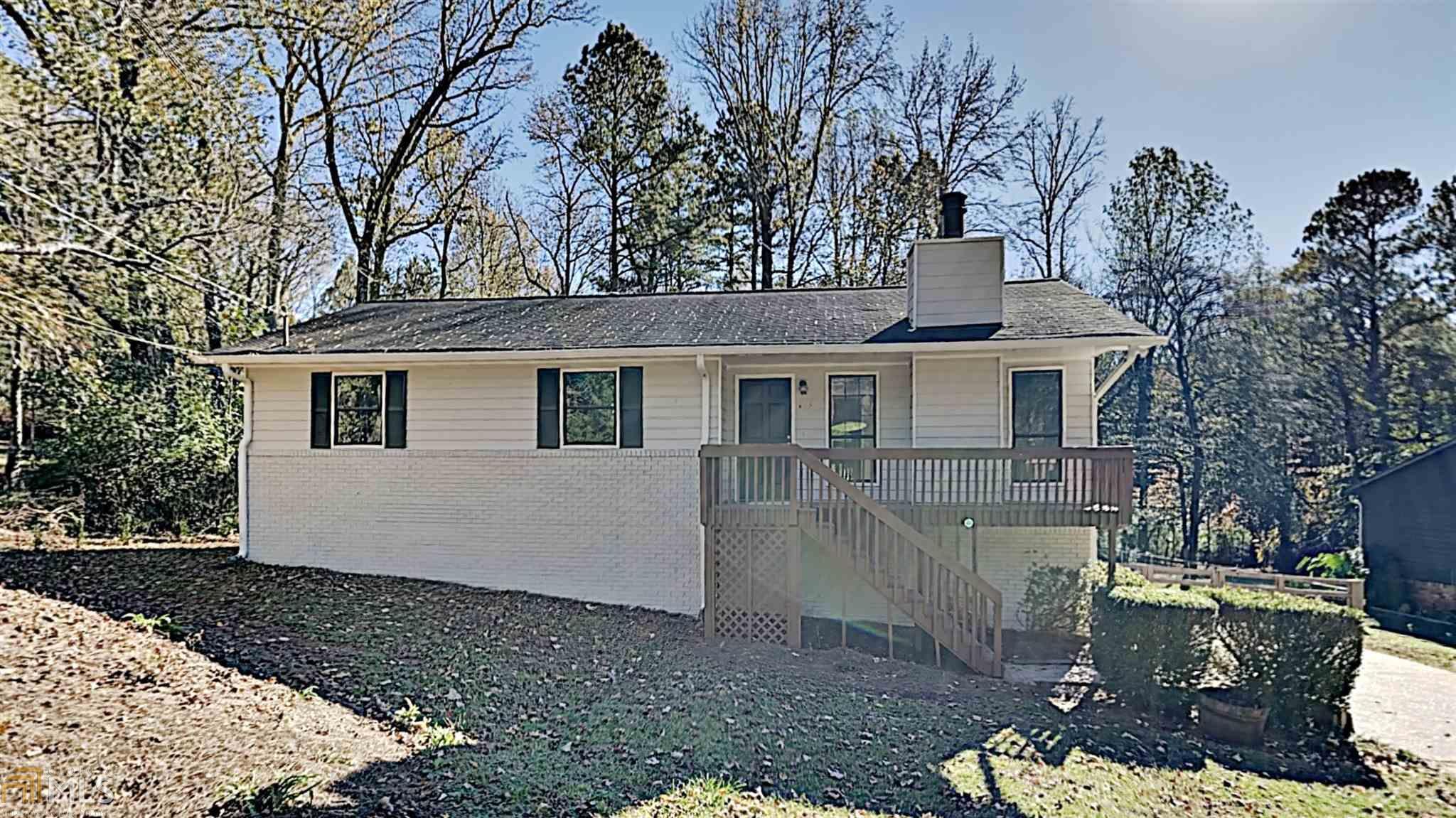 Property Photo: 179 Cathie Dr GA 30132