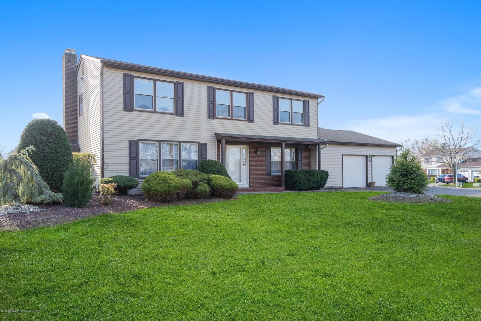 Property Photo:  2 Bunker Hill Road  NJ 07728 