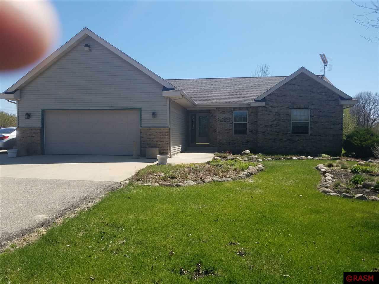 Property Photo: 38457 512th Street MN 56003