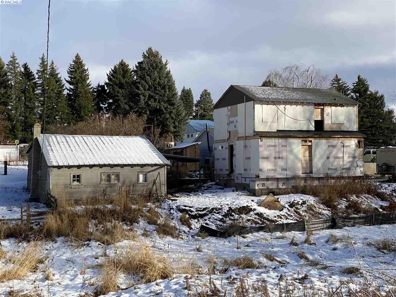 Property Photo: 905 Fountain WA 99113