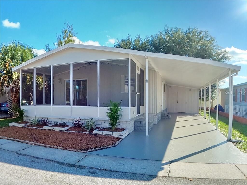 Property Photo: 279 Pelican Drive N FL 34677