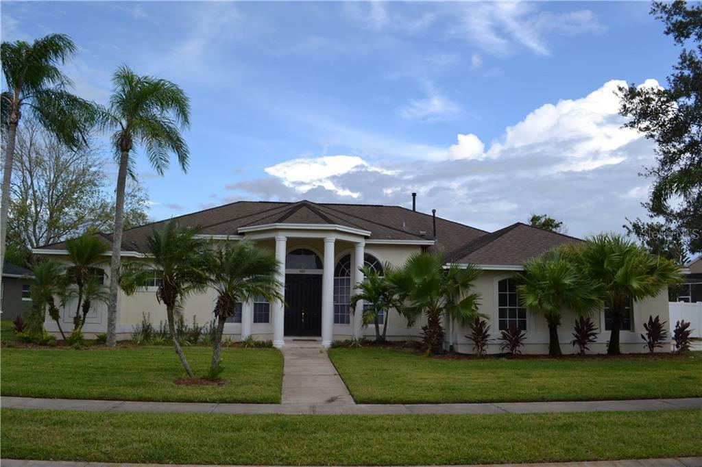 Property Photo:  437 Fairway Pointe Circle  FL 32828 