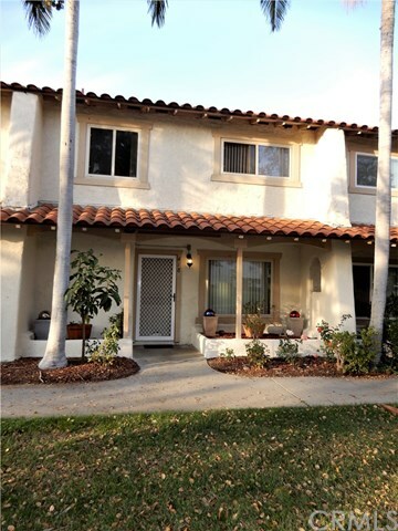 Property Photo:  418 Via De Leon  CA 92870 