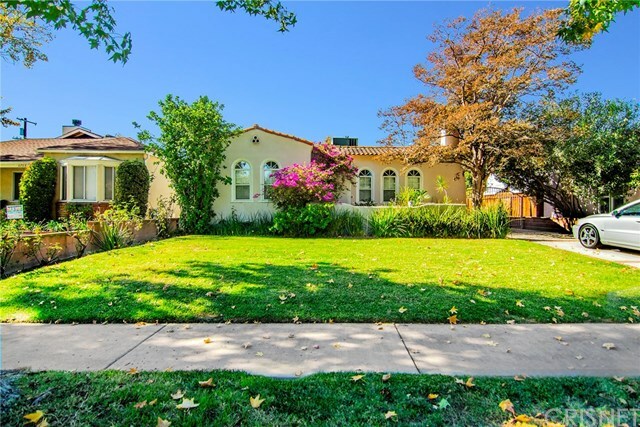 Property Photo:  5709 Beck Avenue  CA 91601 