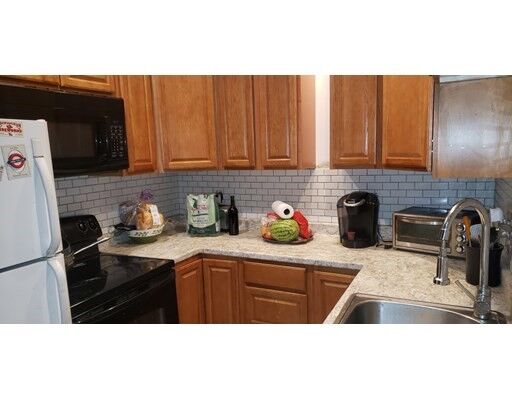 Property Photo:  11 Littles Lane 103  MA 01960 