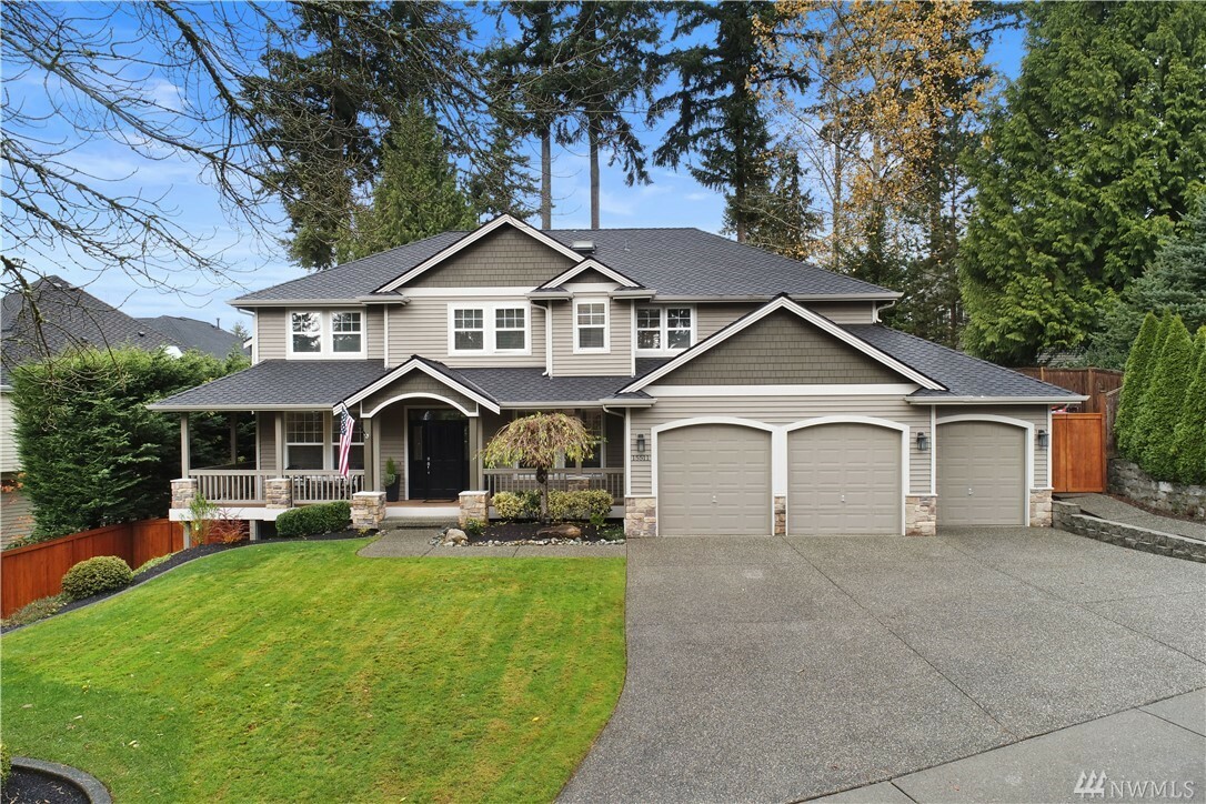 Property Photo:  15511 14th Dr SE  WA 98012 