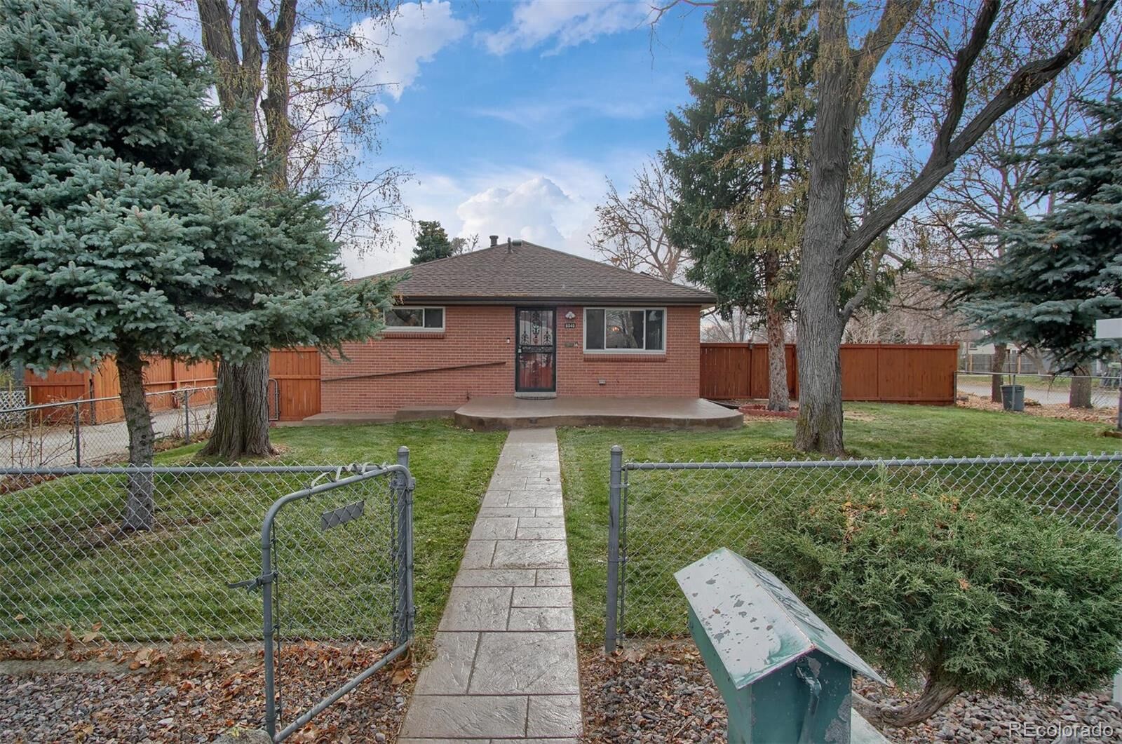 Property Photo:  6040 W 4th Avenue  CO 80226 