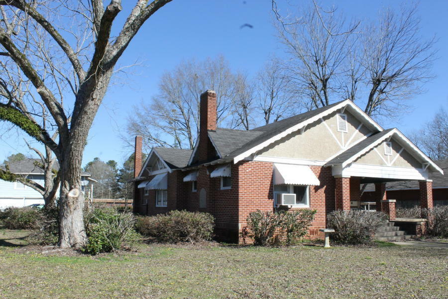 Property Photo:  523 Alabama St  MS 39702 