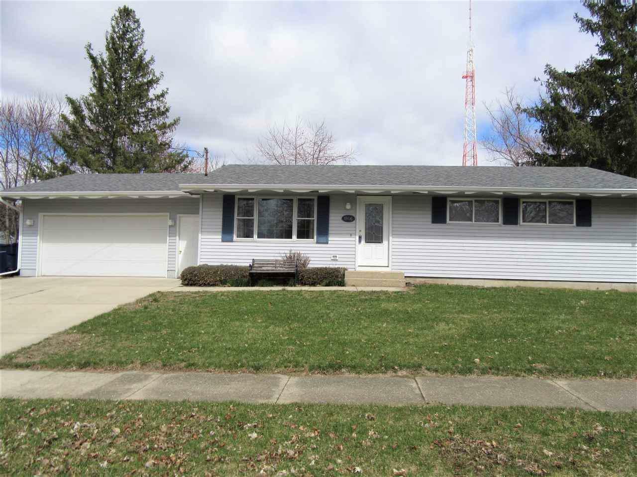 Property Photo:  1906 Nicolet St  WI 53546 