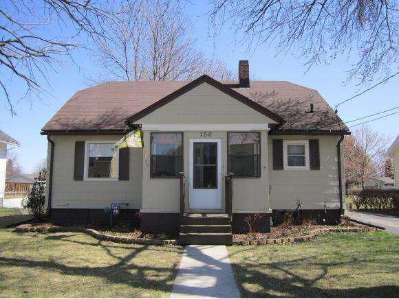 Property Photo: 150 S Weimar St WI 54915-2705
