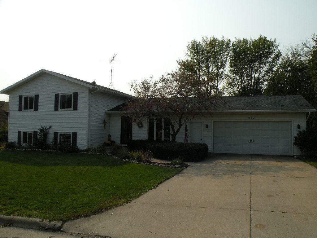 Property Photo:  570 Russell Drive  WI 54971 