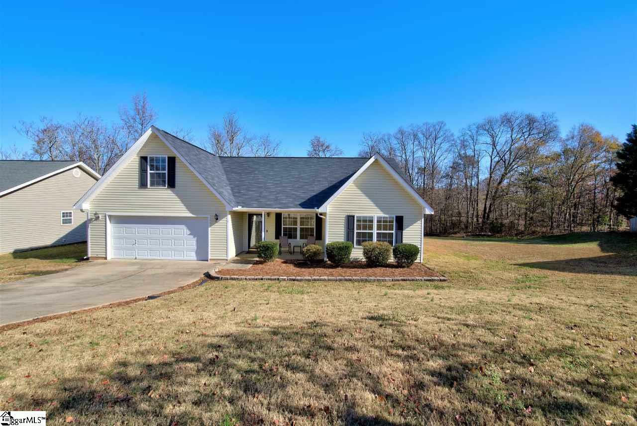 Property Photo:  14 Dill Creek Court  SC 29650-1074 